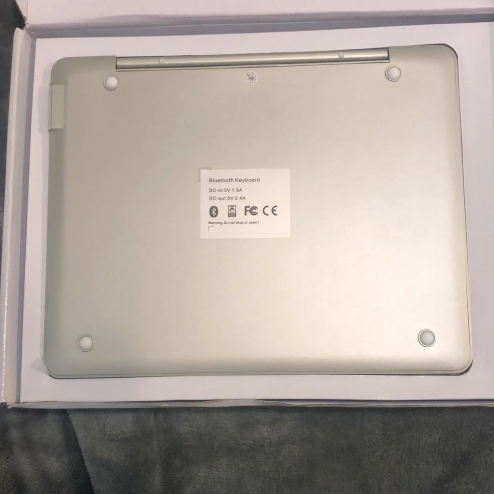 N/A silver bluetooth
